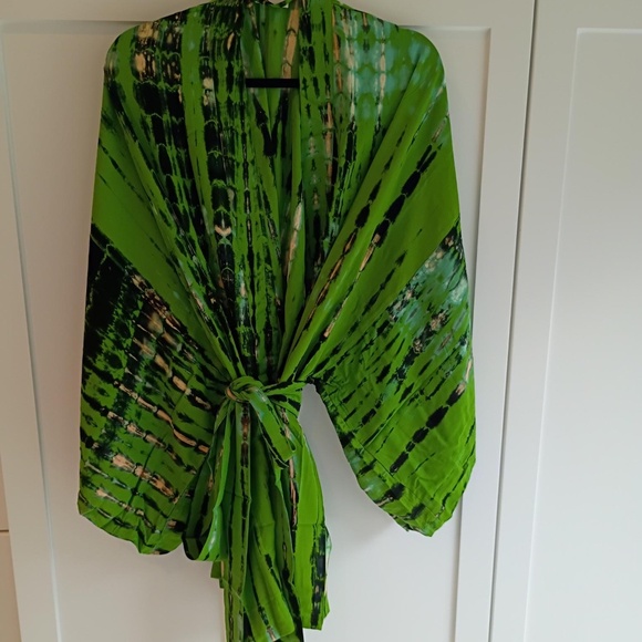 💋 Apple Green and Gold Kimono w/Pockets and Tie one size *NEW - Picture 4 of 11